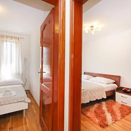 Delux Apartman Jukic * Makarska