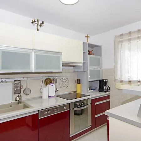 Delux Apartman Jukic Apartment